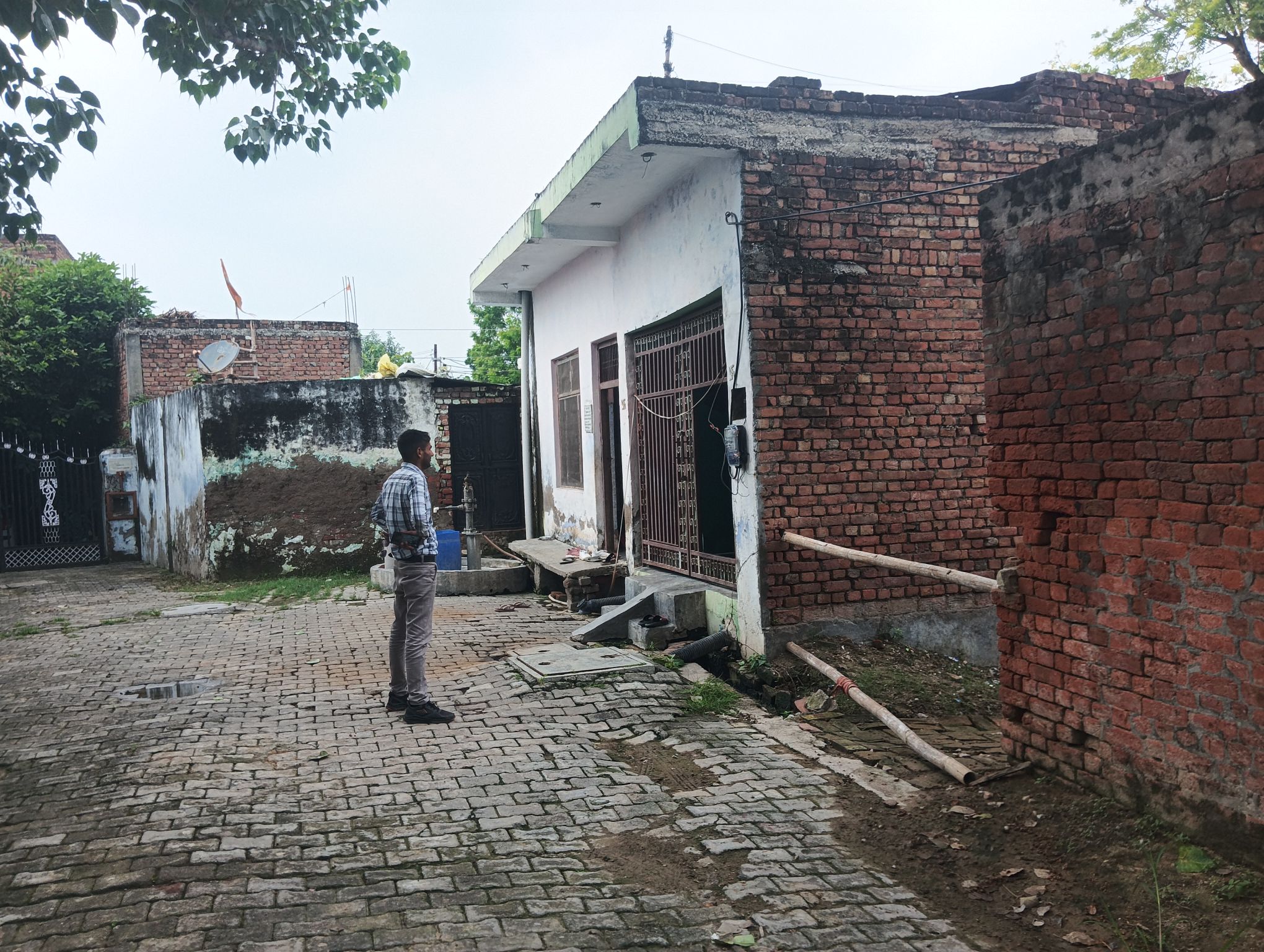 Punjab National Bank Auctions for Residential property in Etah, Uttar Pradesh image 4 of 5 in Bhagipur, Etah | Punjab National Bank auction property
