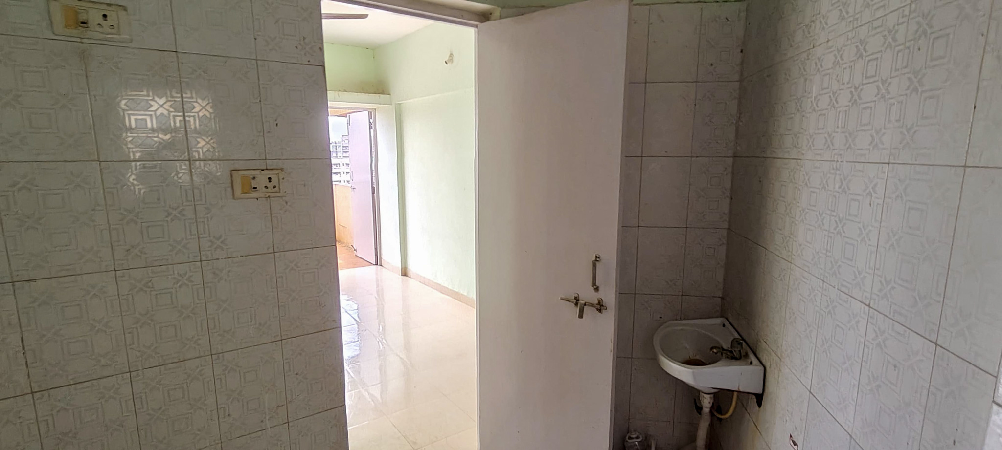 State Bank of India Auctions for Residential property in Pune, Maharashtra image 17 of 22 in Pimpri Chinchwad, Pune | State Bank of India auction property