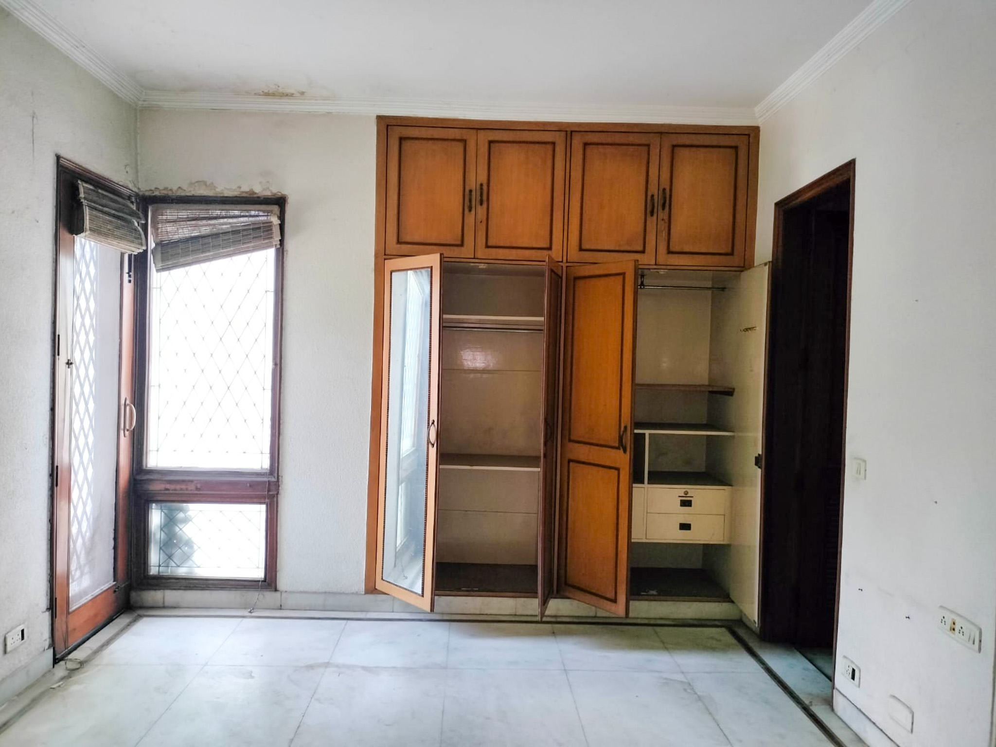 State Bank of India Auctions for Residential property in New Delhi, Delhi image 21 of 25 in New Delhi, New Delhi | State Bank of India auction property