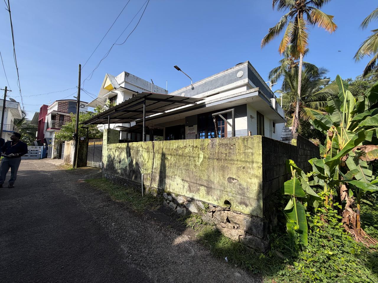 Punjab National Bank Auctions for Residential property in Trivandrum, Kerala image 5 of 6 in Malayinkeezhu, Trivandrum | Punjab National Bank auction property